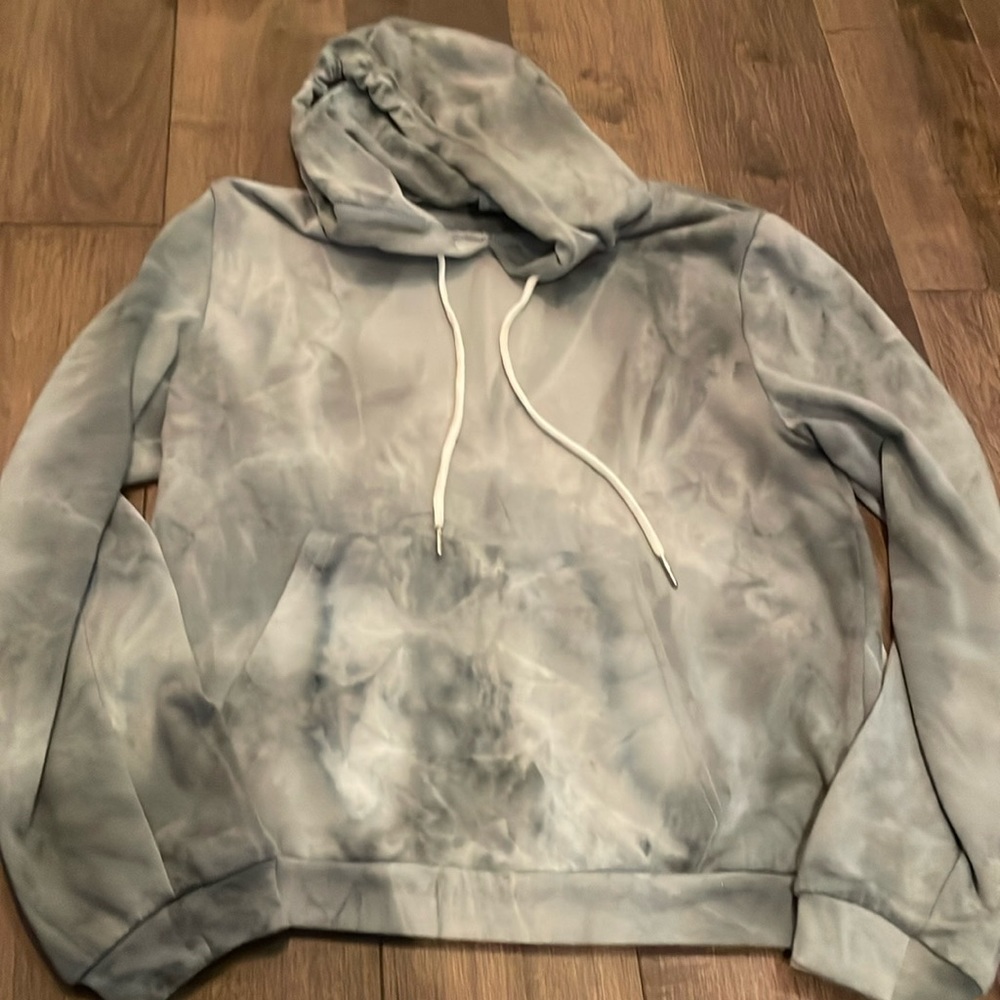 LOVE tree green-tone hoody